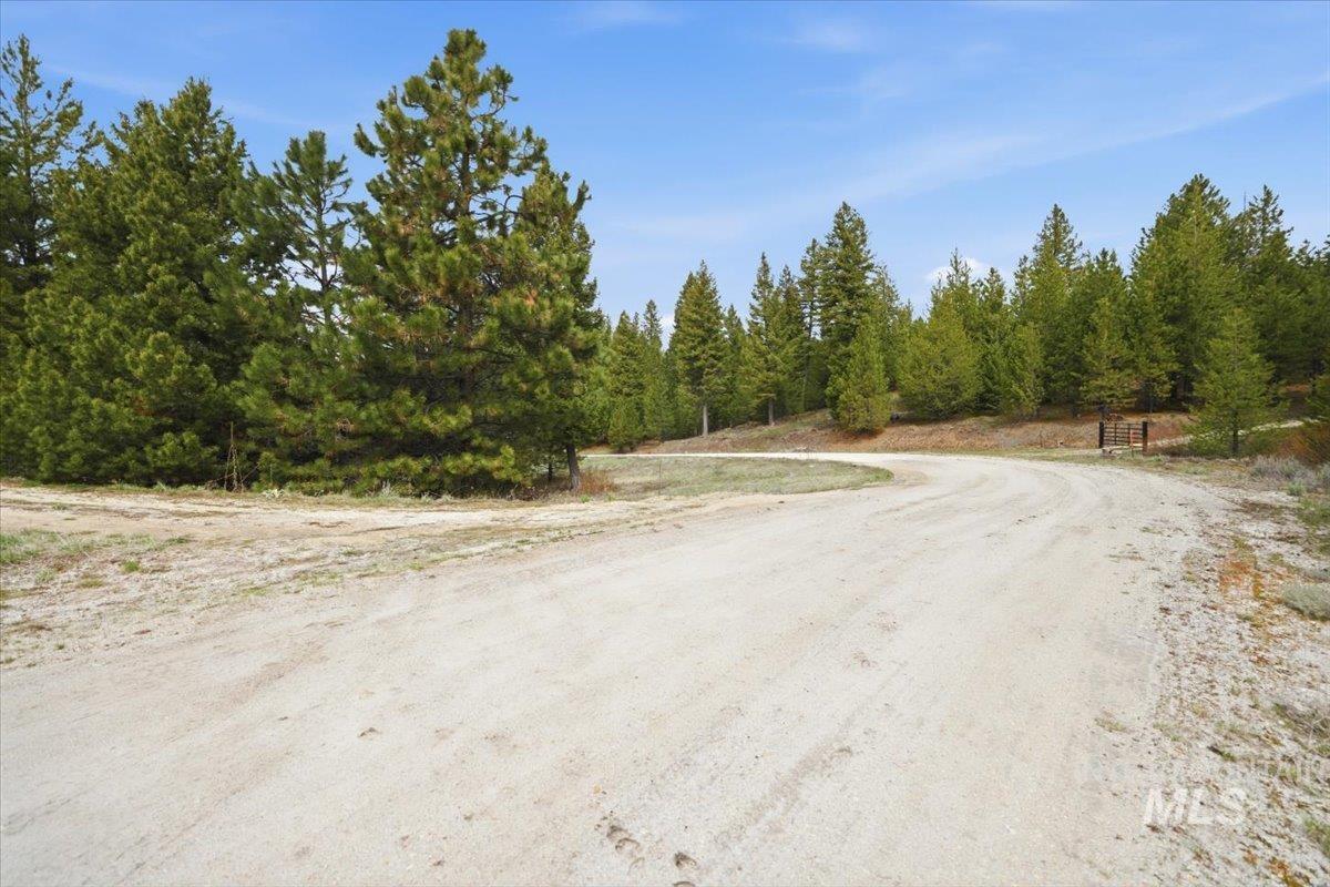 7 Carol Court Cascade, ID 83611 - Photo 27 of 39