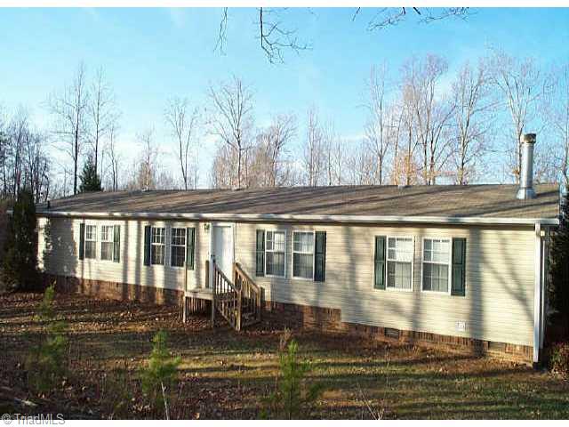 385 Pickett Road Lexington, NC 27295 - Photo 1 of 4 Exterior Front.