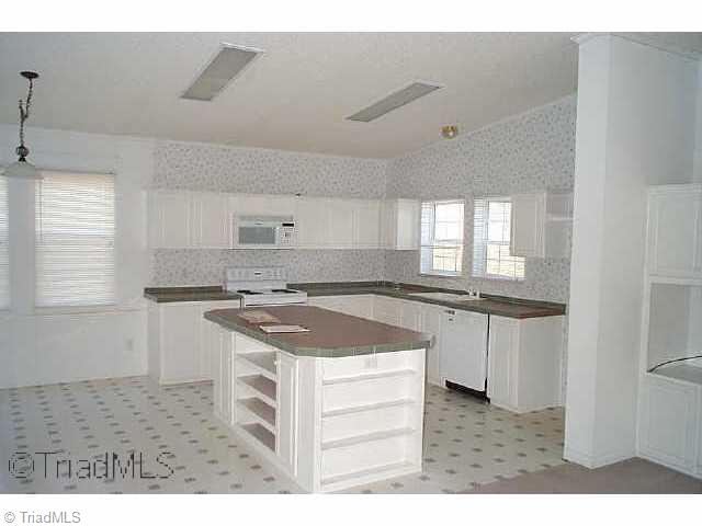 385 Pickett Road Lexington, NC 27295 - Photo 2 of 4 Other. Kitchen