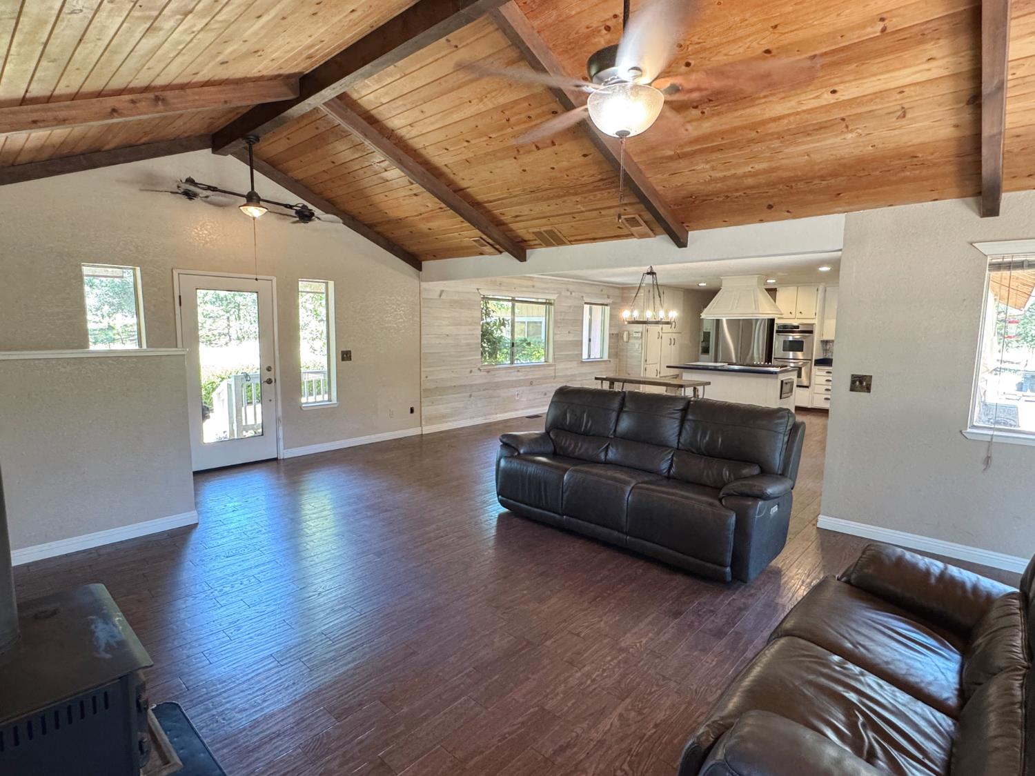 6425 Quartz Mine Road Mountain Ranch, CA 95246 - Photo 12 of 70