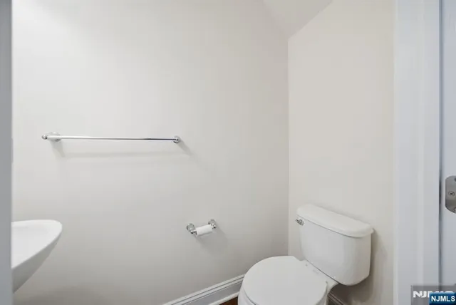 $500,000 | 23 Dogwood Lane, Wanaque, NJ 07420