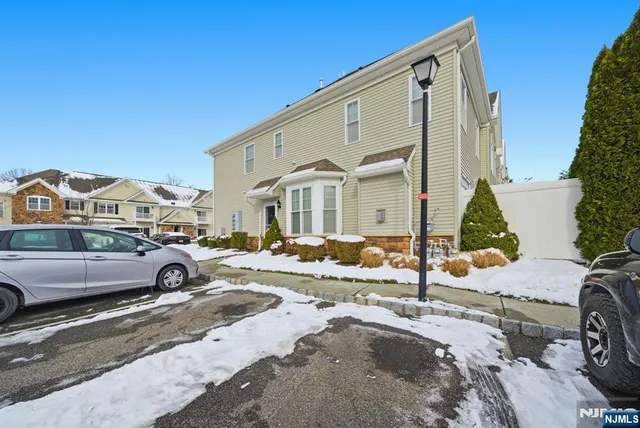 $500,000 | 23 Dogwood Lane, Wanaque, NJ 07420