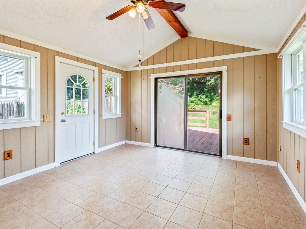 28 Superior Road Worcester, MA 01604 - Photo 21 of 41 Gallery Image 21
