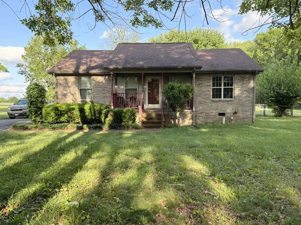 $300,000 | 125 Timberwood Drive, Portland, TN 37148