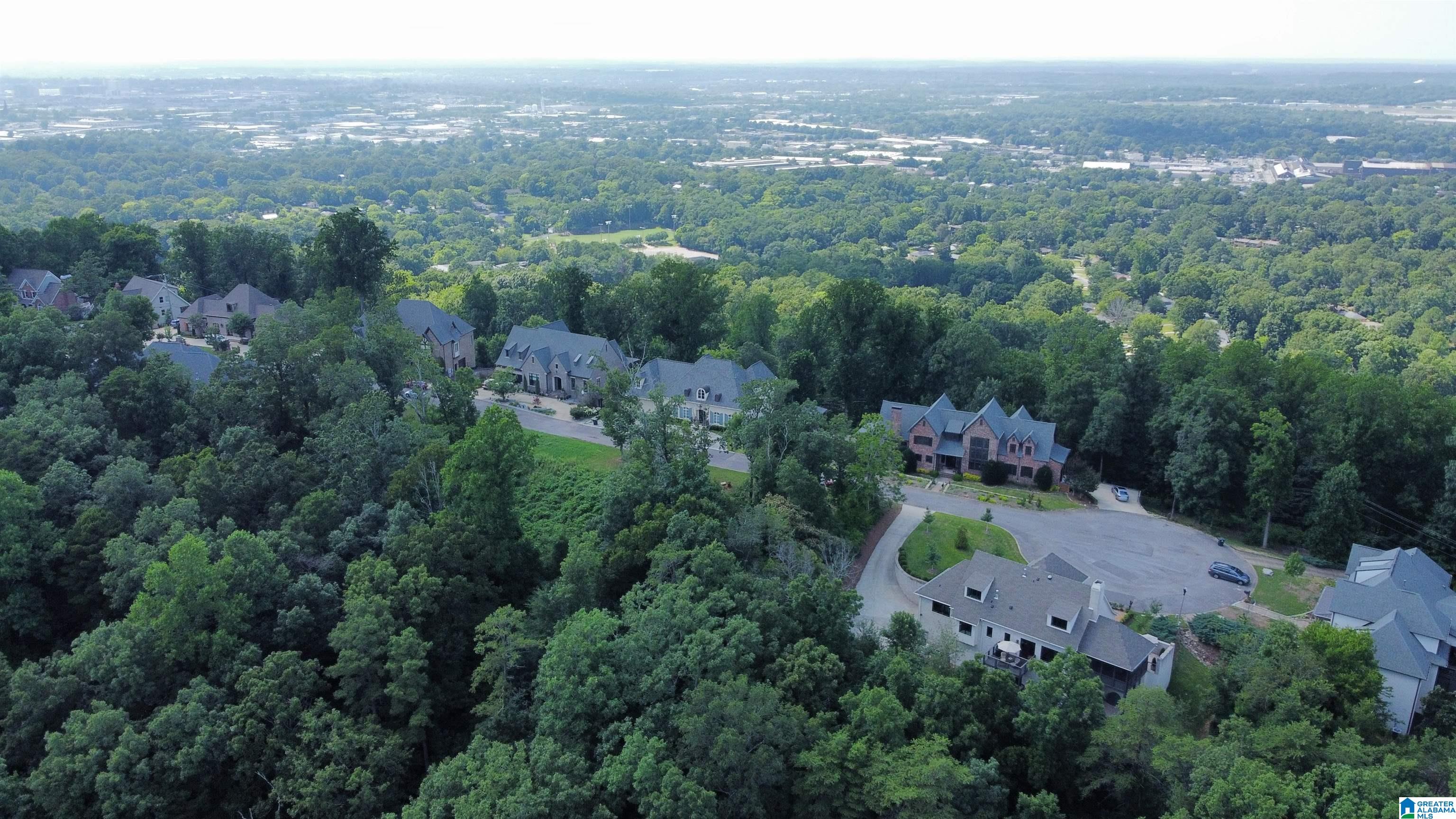 5017 Altamont Road South, Unit 8 Birmingham, AL 35222 - Photo 2 of 9