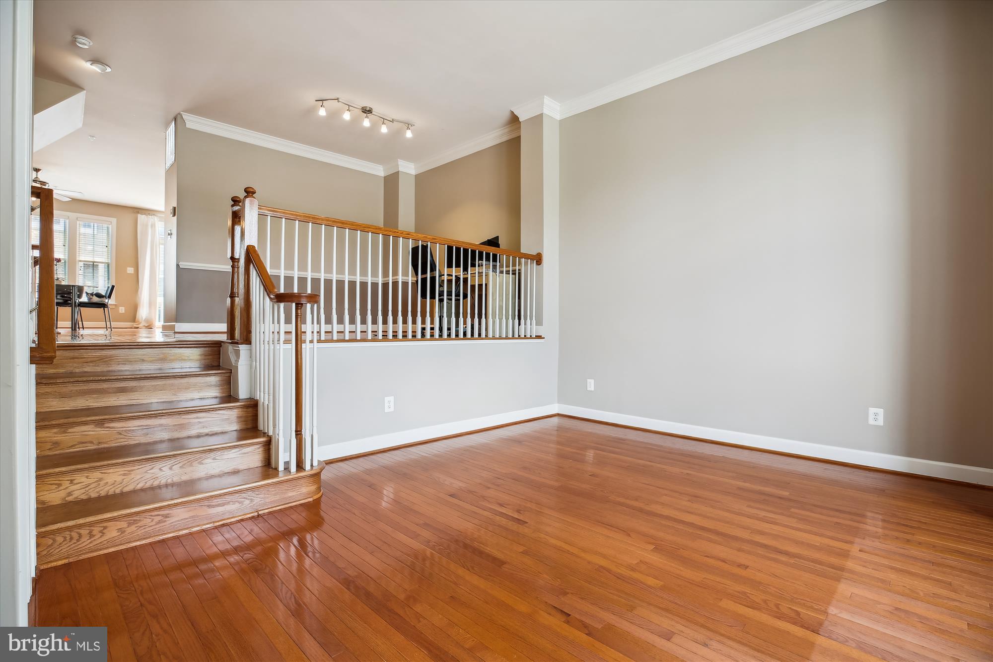 1206 Gaither Road Rockville, MD 20850 - Photo 11 of 134 Living Room