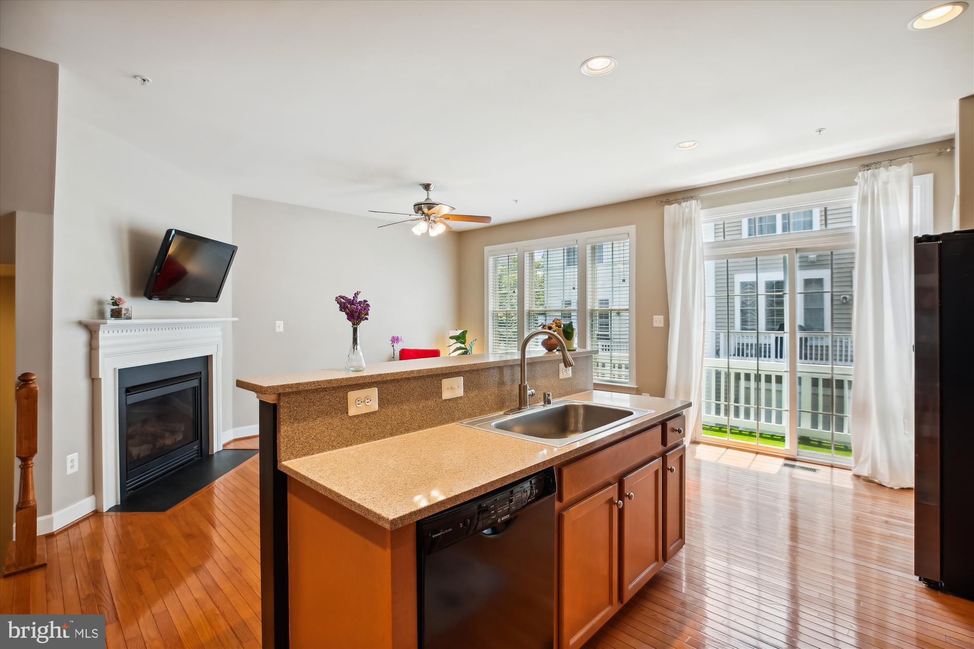 1206 Gaither Road Rockville, MD 20850 - Photo 20 of 134 Kitchen