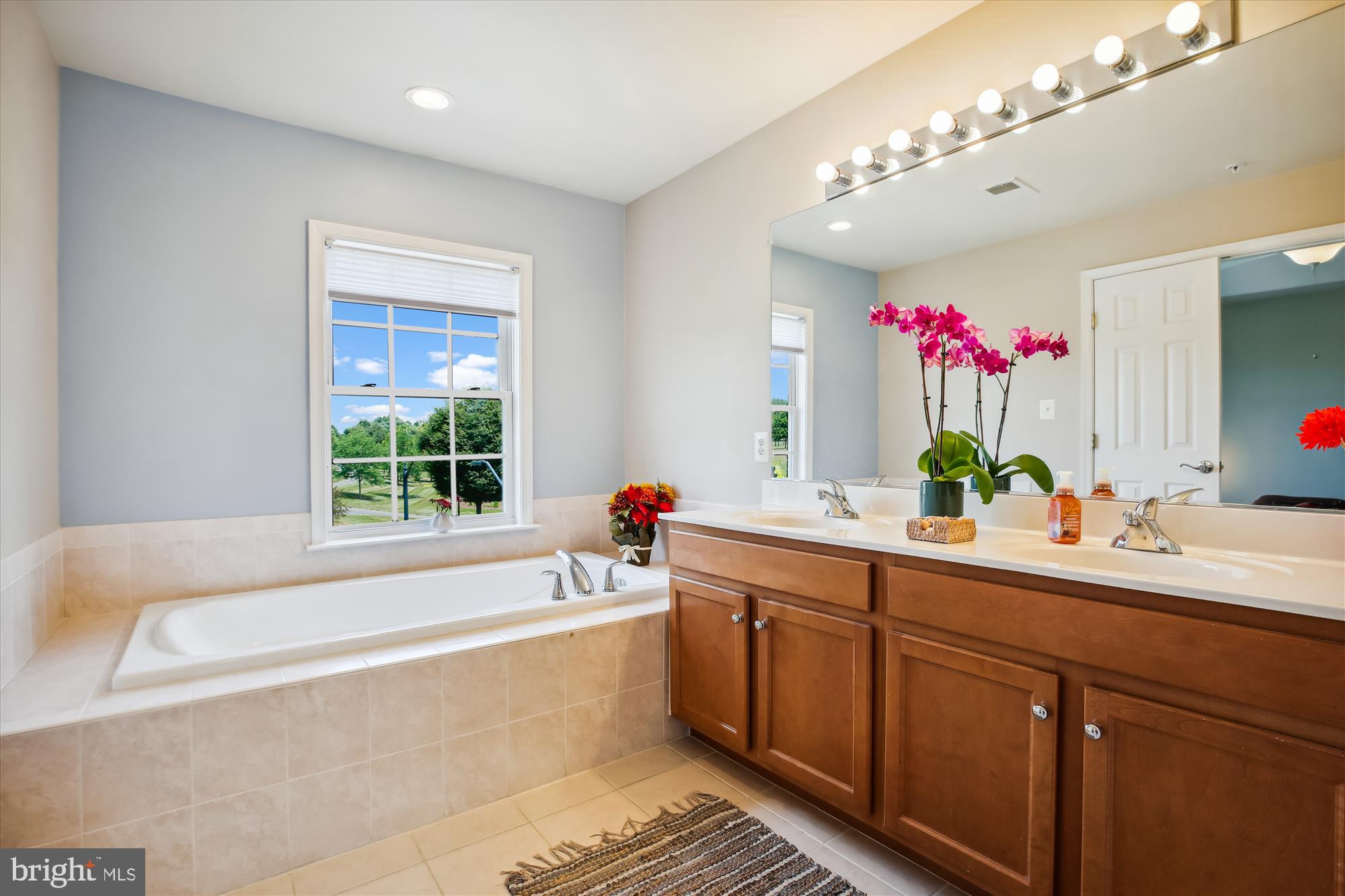 1206 Gaither Road Rockville, MD 20850 - Photo 46 of 134 Primary Bath