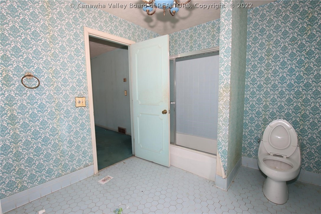 1566 Nottingham Road Charleston, WV 25314 - Photo 29 of 50 Gallery Image 29