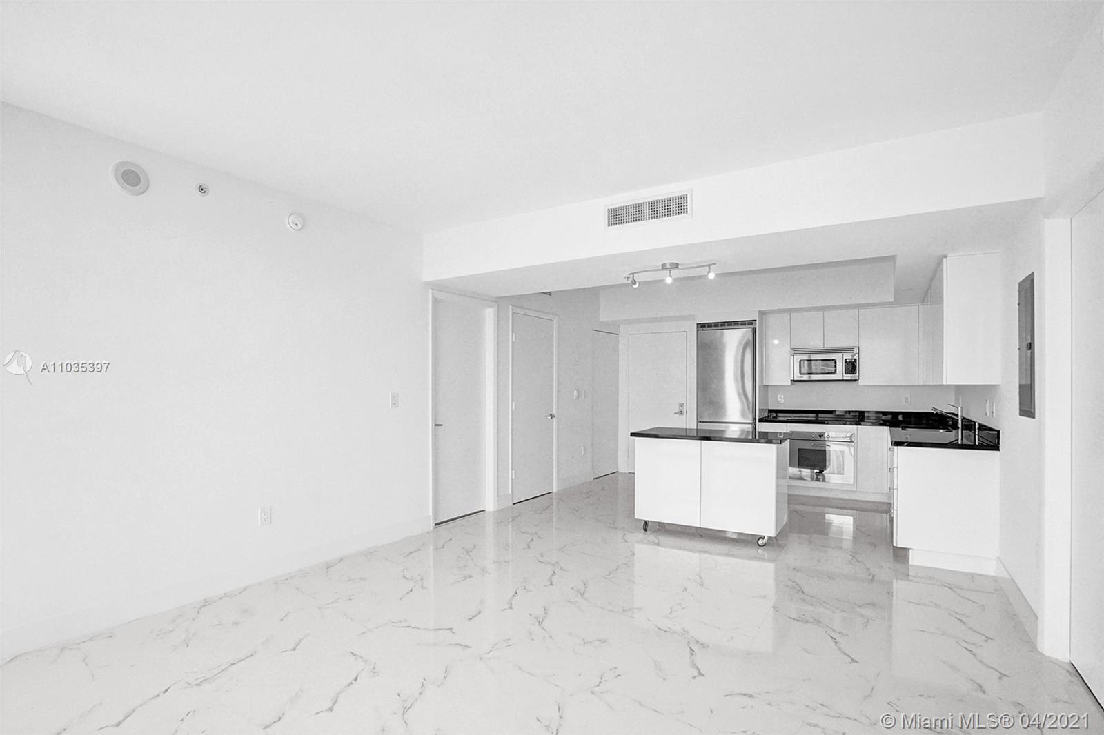 92 Southwest 3rd Street, Unit 2711 Miami, FL 33130 - Photo 12 of 27