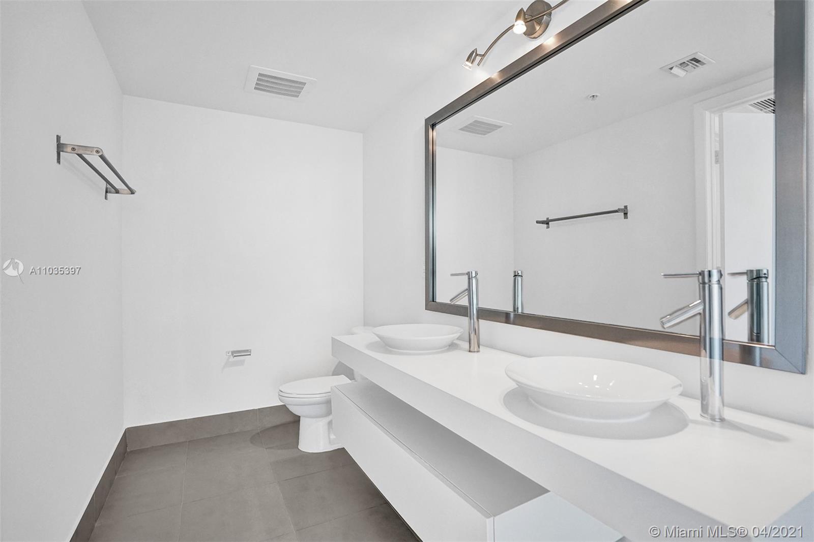 92 Southwest 3rd Street, Unit 2711 Miami, FL 33130 - Photo 15 of 27