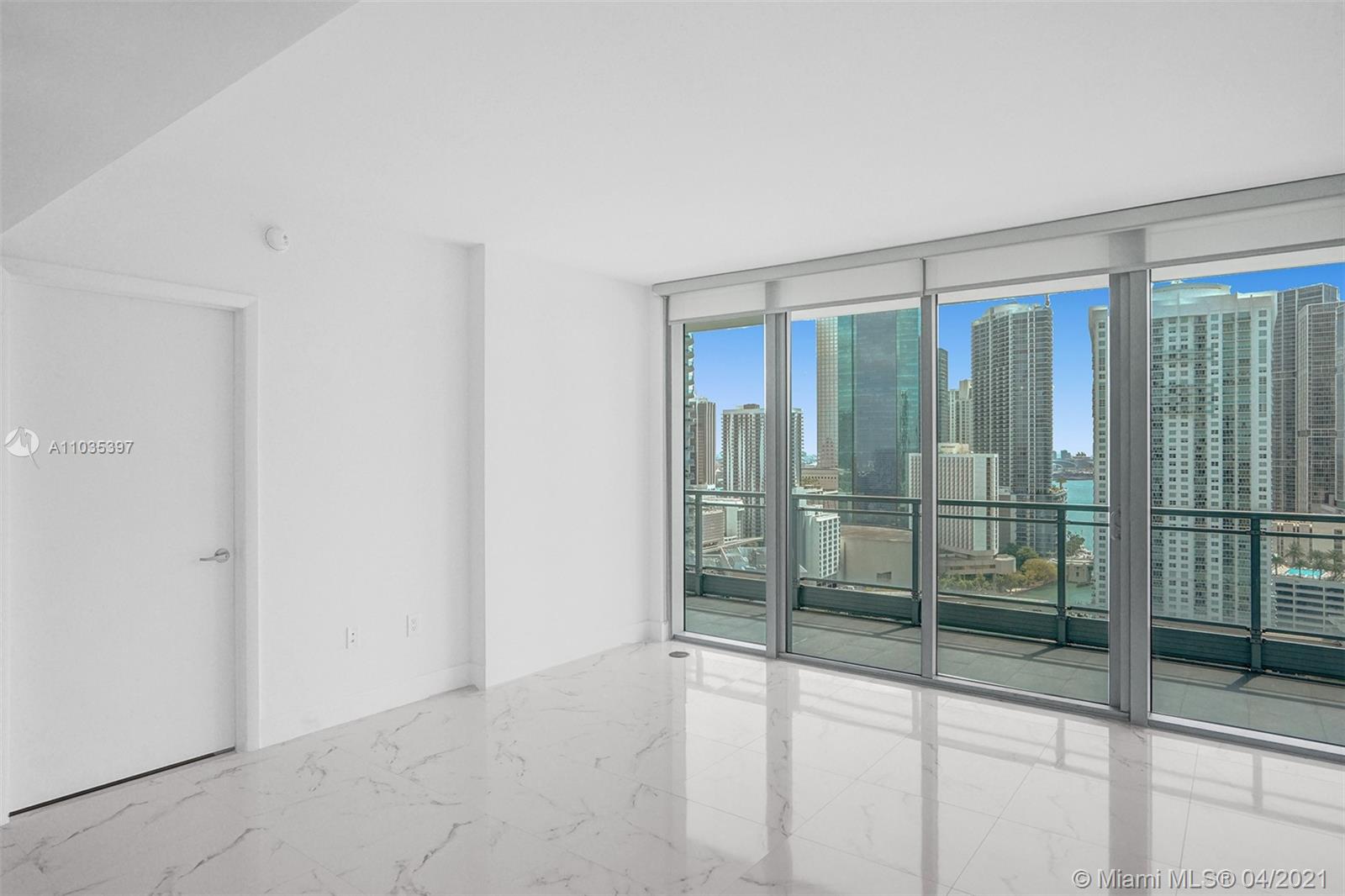 92 Southwest 3rd Street, Unit 2711 Miami, FL 33130 - Photo 4 of 27