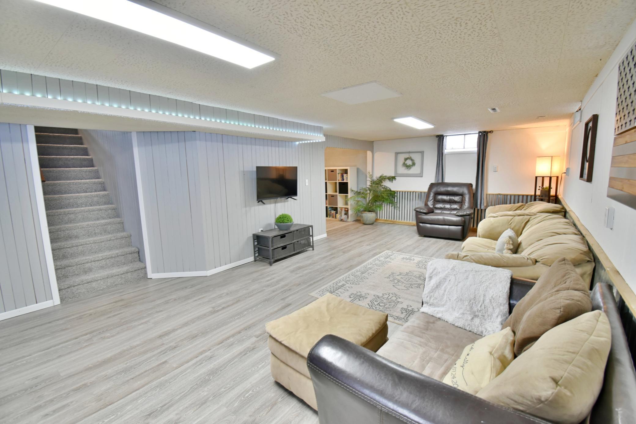 6447 230th Street St. Augusta, MN 56301 - Photo 35 of 52