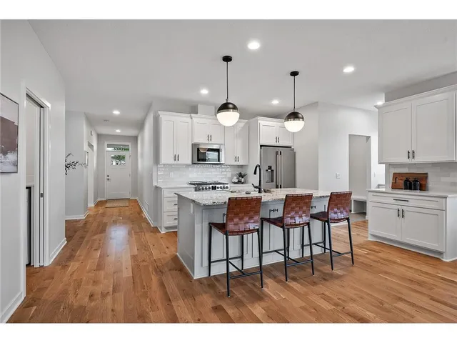 $495,000 | 11236 Freedom Way, Hanover, MN 55341