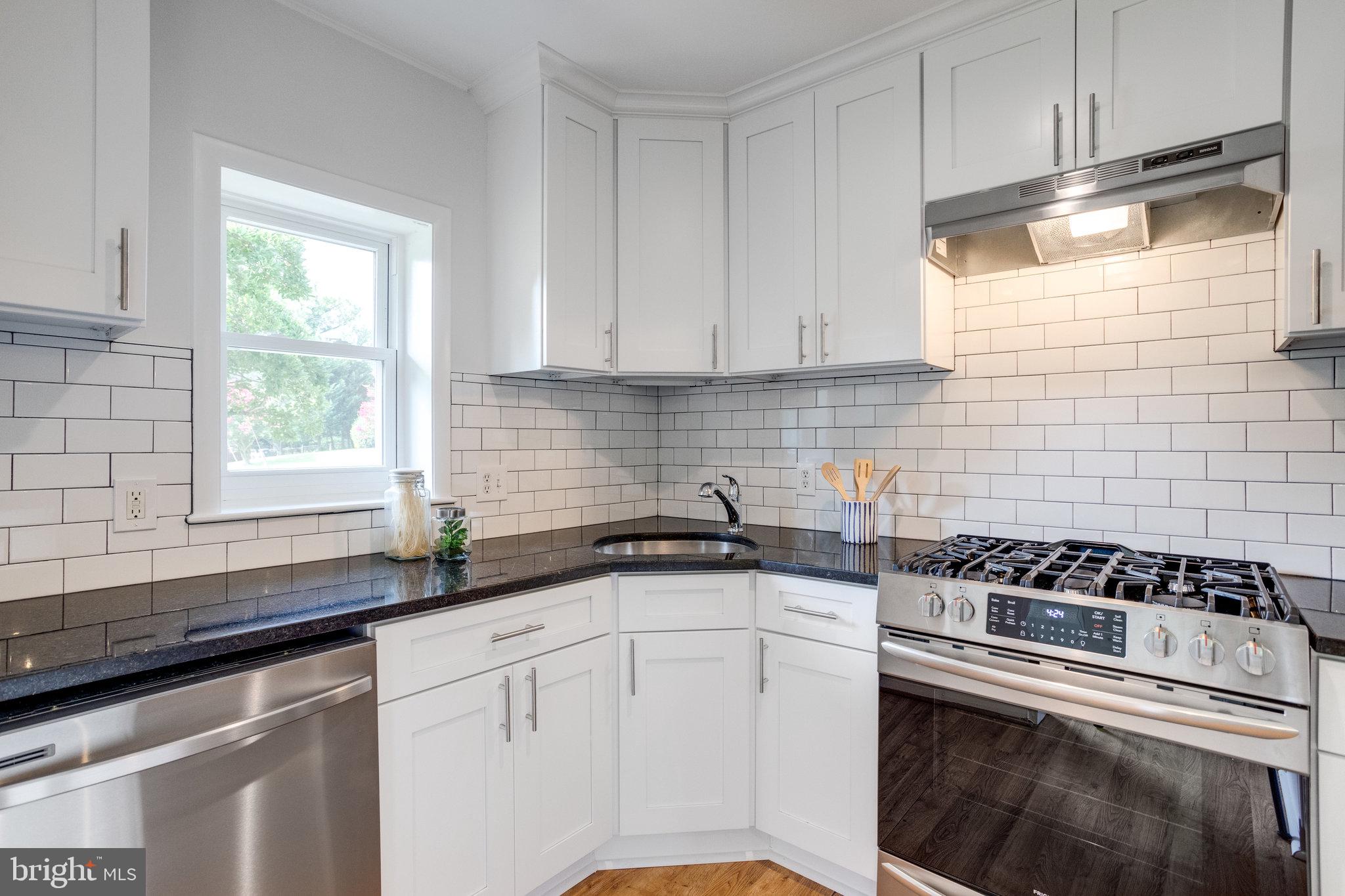 5501 Gardner Place Springfield, VA 22151 - Photo 11 of 35 All updated appliances...