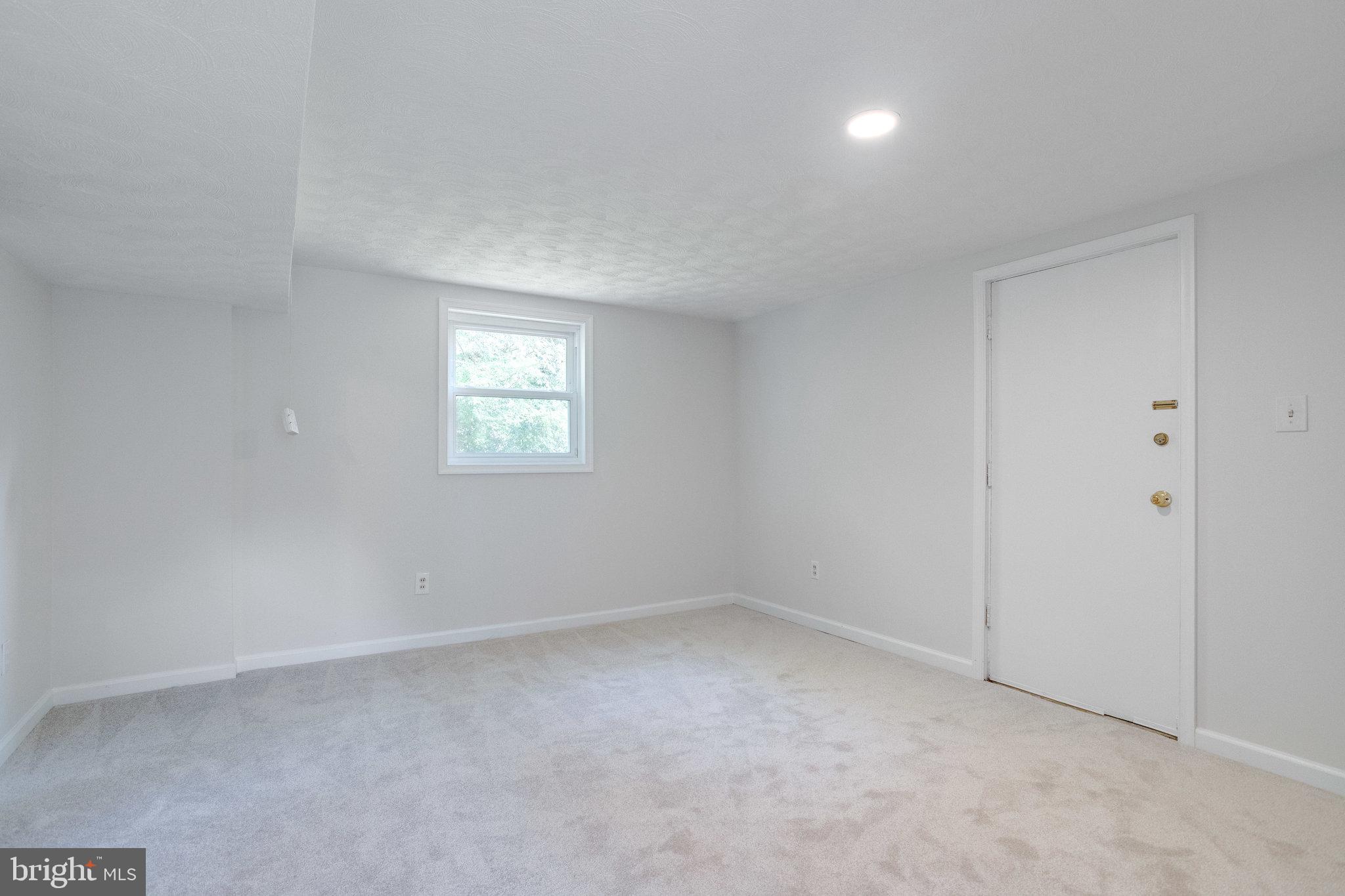 5501 Gardner Place Springfield, VA 22151 - Photo 16 of 35 Office or 4th bedroom.