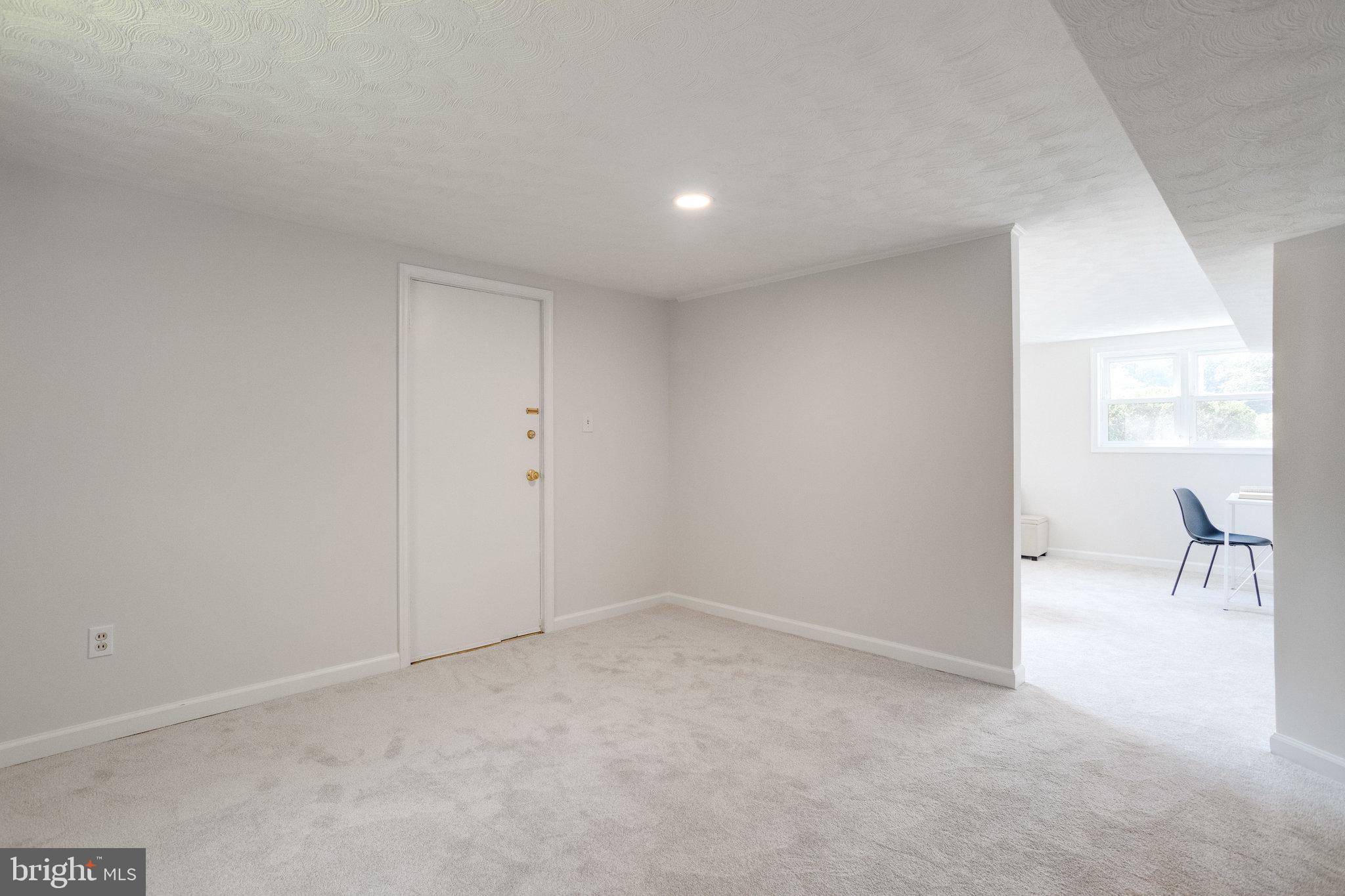 5501 Gardner Place Springfield, VA 22151 - Photo 17 of 35 Brand new carpet.