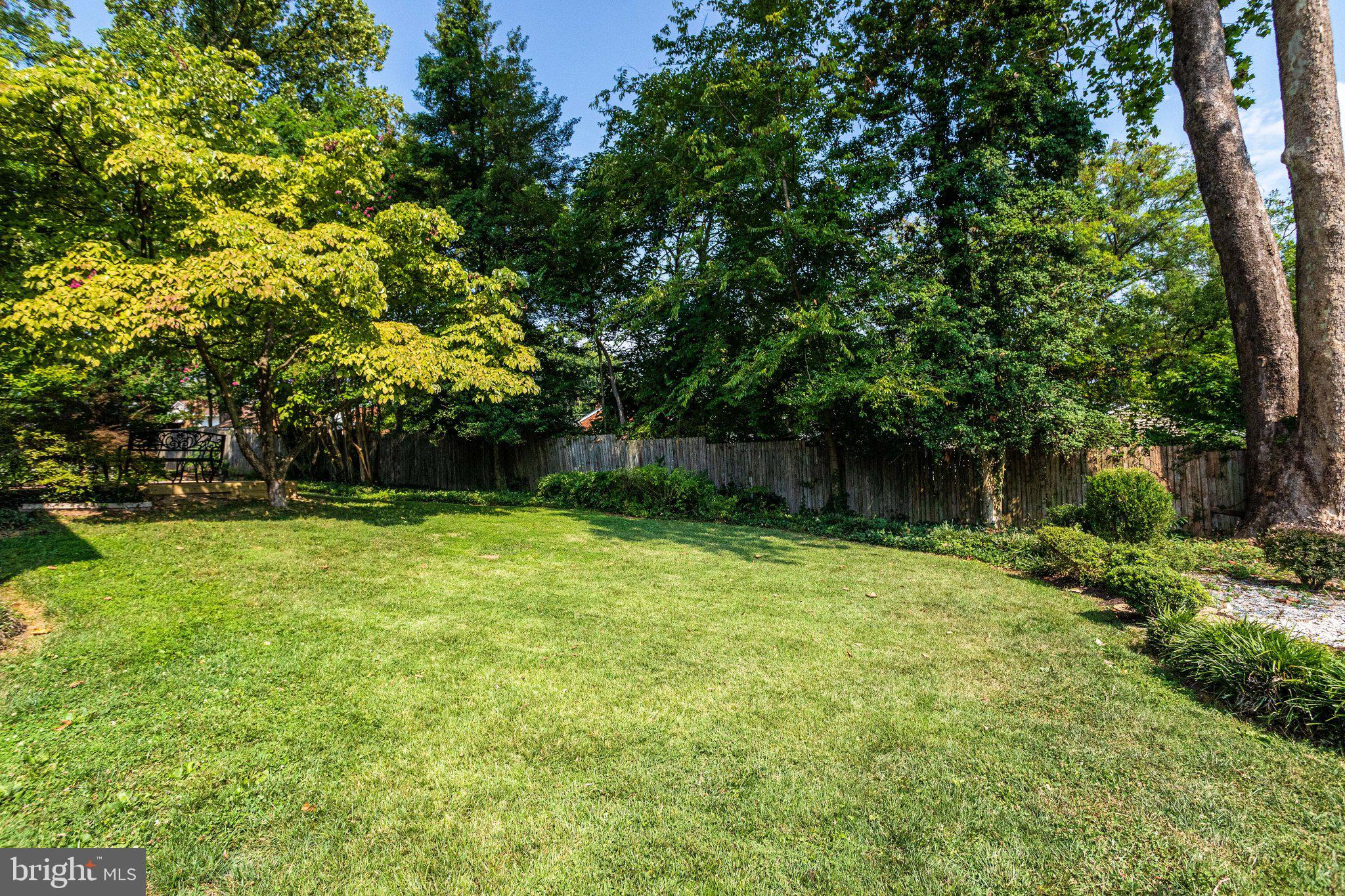 5501 Gardner Place Springfield, VA 22151 - Photo 31 of 35 AN IMMENSE YARD CROQUET ANYONE?