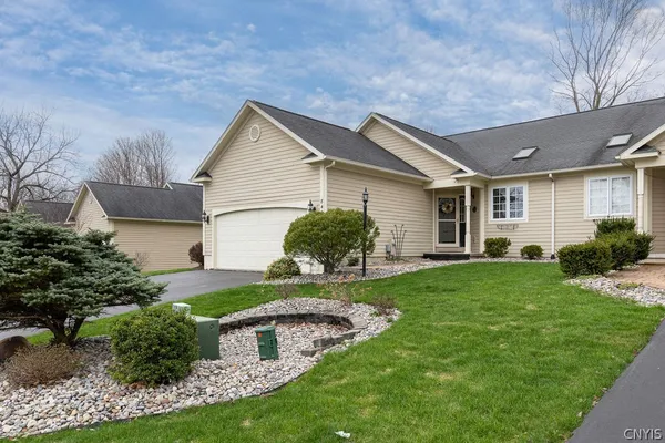 $349,900 | 8467 Marco Lane, Lysander, NY 13027