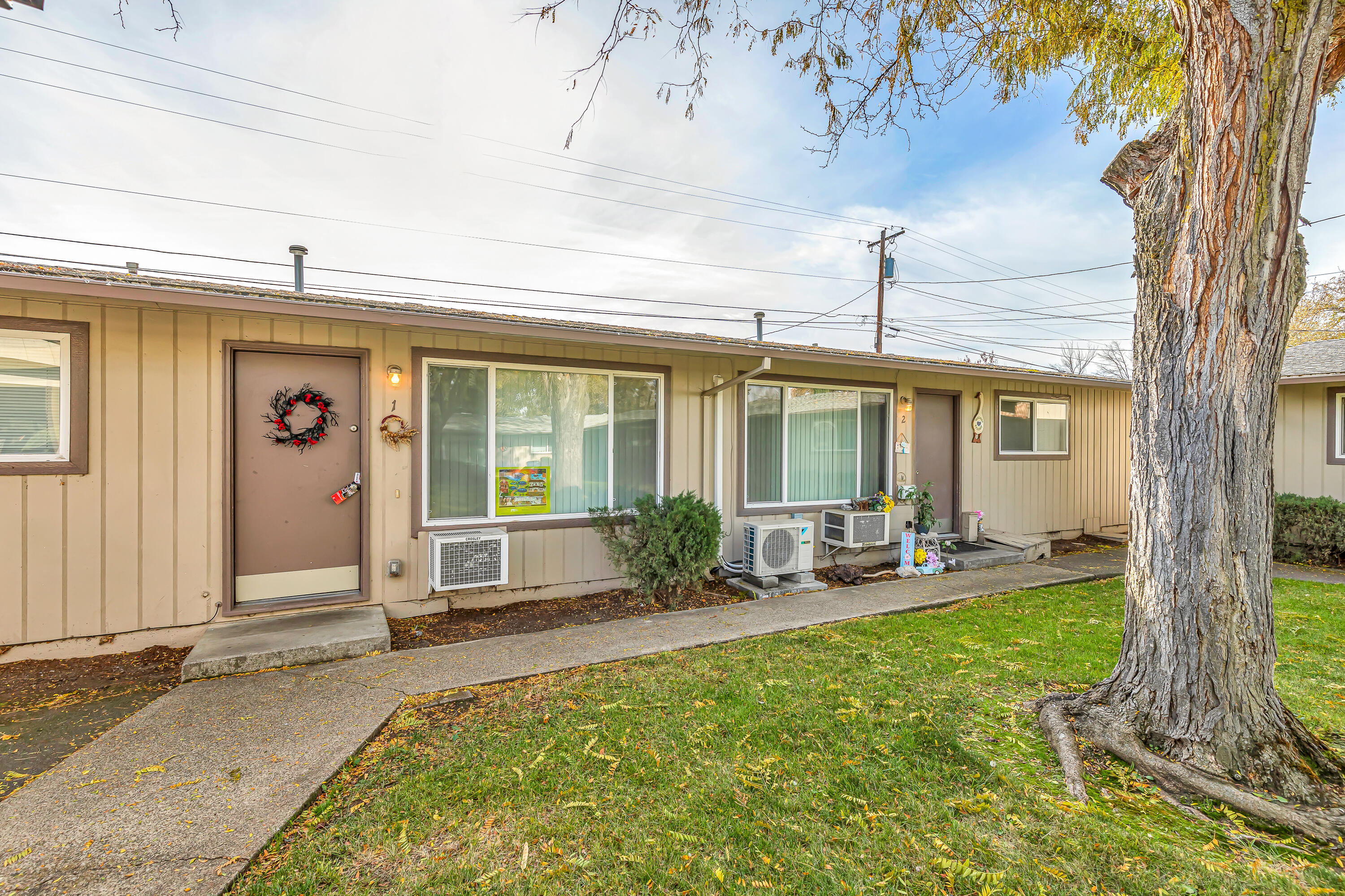 3101 Bursell Road Medford, OR 97501 - Photo 10 of 22 9R9A1135