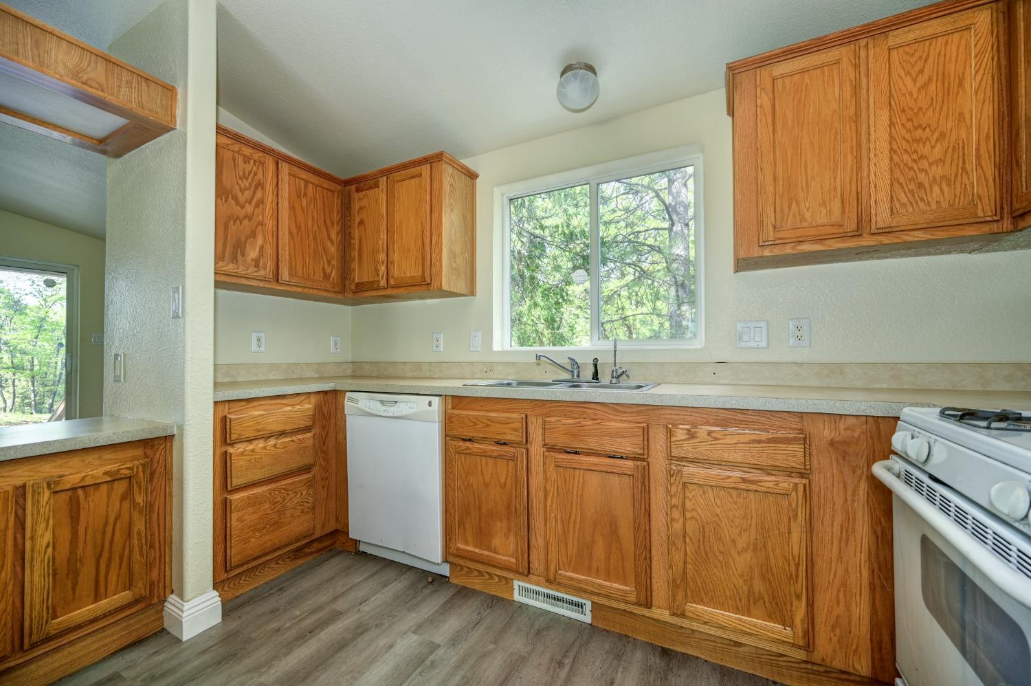 245 Railroad Flat Road, Unit 26 Rail Road Flat, CA 95248 - Photo 3 of 27