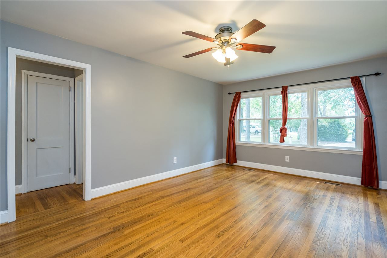 1234 Cross Link Road Raleigh, NC 27610 - Photo 5 of 26 Photo 5