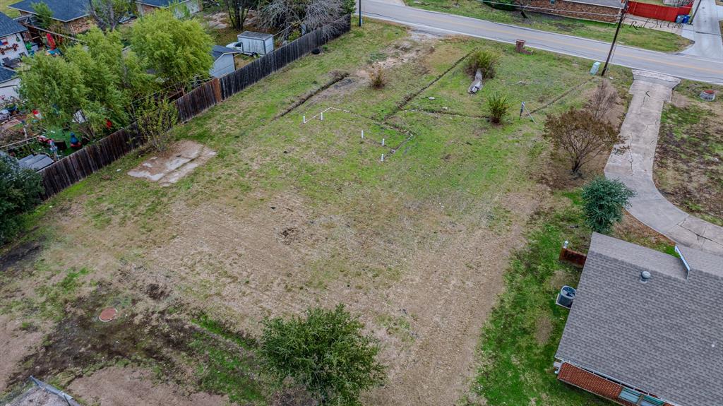 4407 Williford Road Sachse, TX 75048 - Photo 5 of 5 a view of a yard with plants