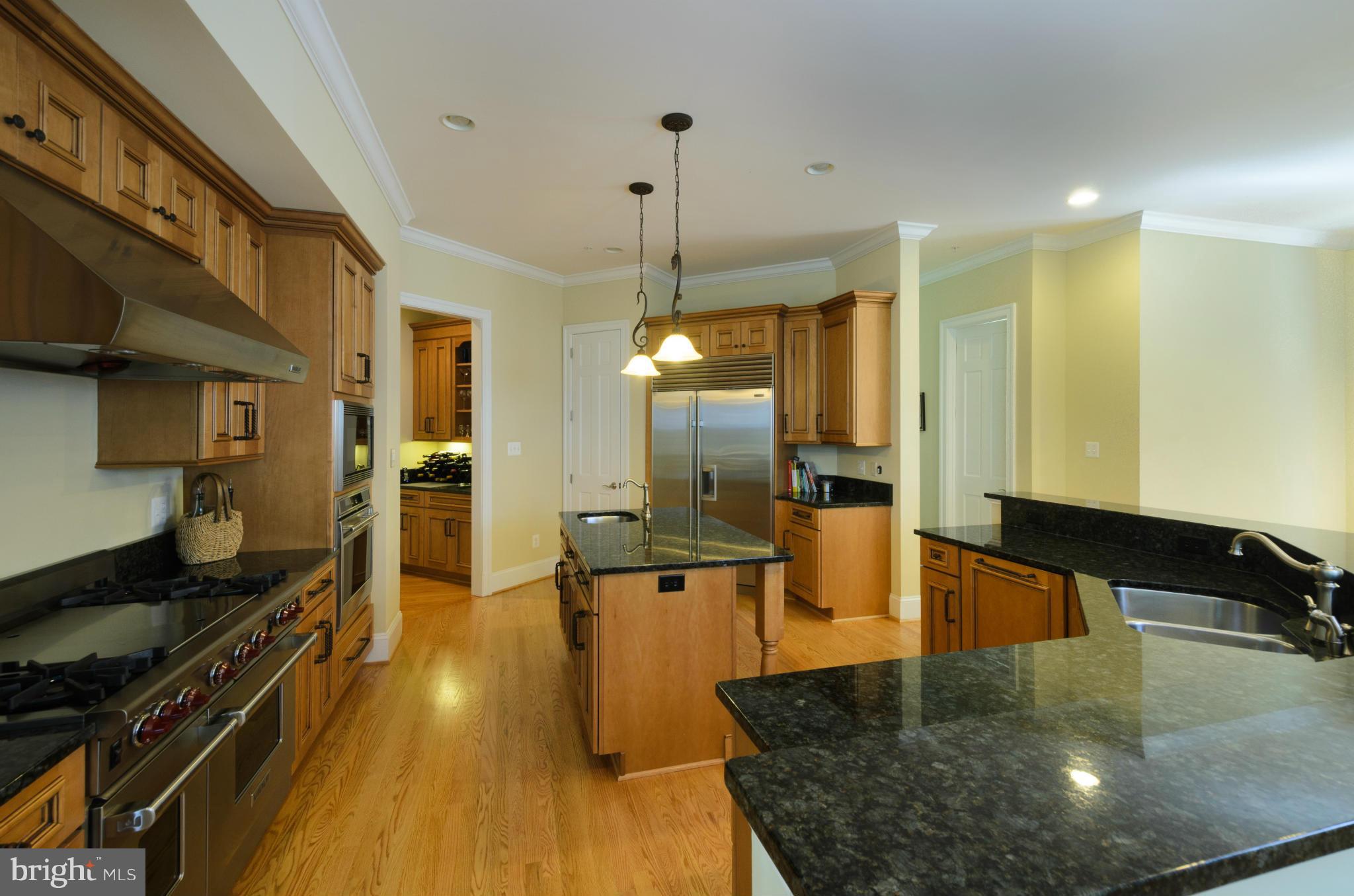 19230 Peach Tree Road Dickerson, MD 20842 - Photo 13 of 28 Kitchen