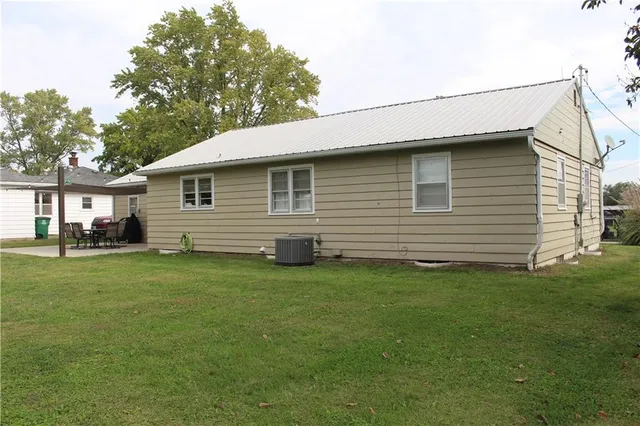 $164,900 | 303 North Murrays Avenue, Braymer, MO 64624