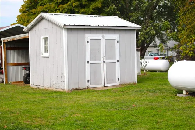 $164,900 | 303 North Murrays Avenue, Braymer, MO 64624