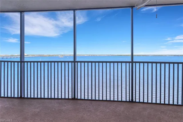 $399,000 | 2797 First Street, Unit 1001, Fort Myers, FL 33916
