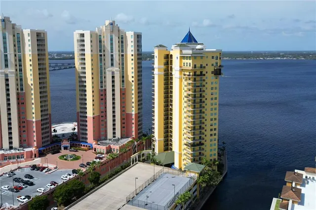 $399,000 | 2797 First Street, Unit 1001, Fort Myers, FL 33916