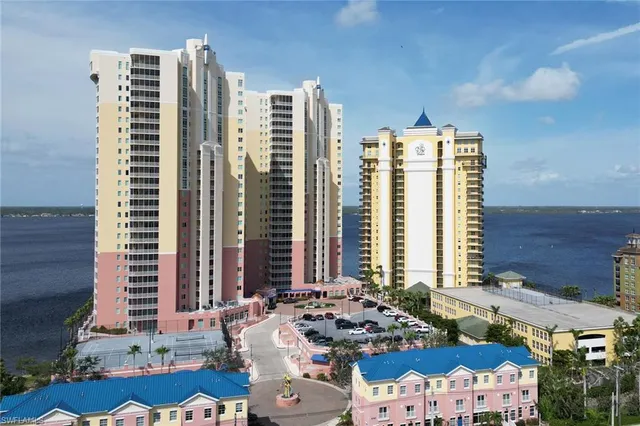 $399,000 | 2797 First Street, Unit 1001, Fort Myers, FL 33916