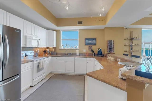 $399,000 | 2797 First Street, Unit 1001, Fort Myers, FL 33916