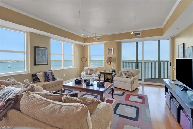 $399,000 | 2797 First Street, Unit 1001, Fort Myers, FL 33916