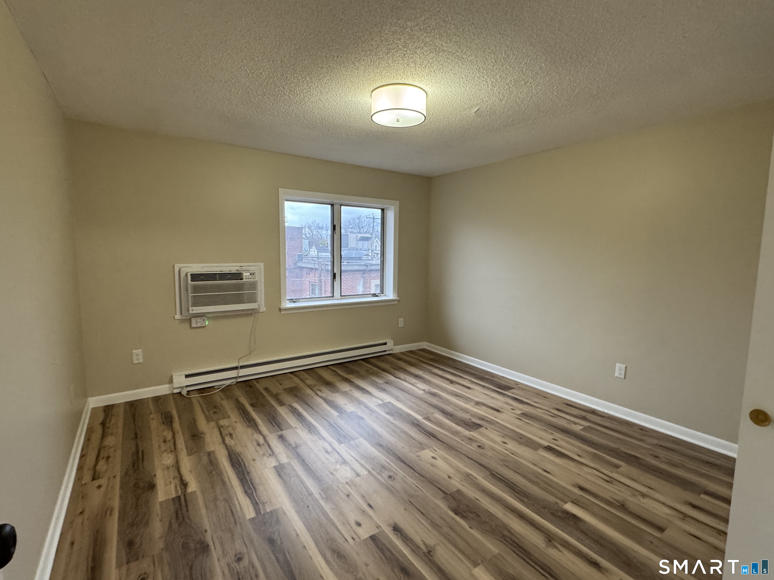 143 Main Street, Unit D Manchester, CT 06042 - Photo 8 of 9