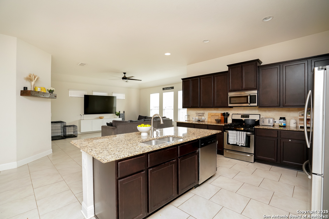 8614 Pardner Ranch San Antonio, TX 78254 - Photo 6 of 21