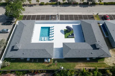 $1,300,000 | 2009 Northeast 26th Street, Wilton Manors, FL 33305