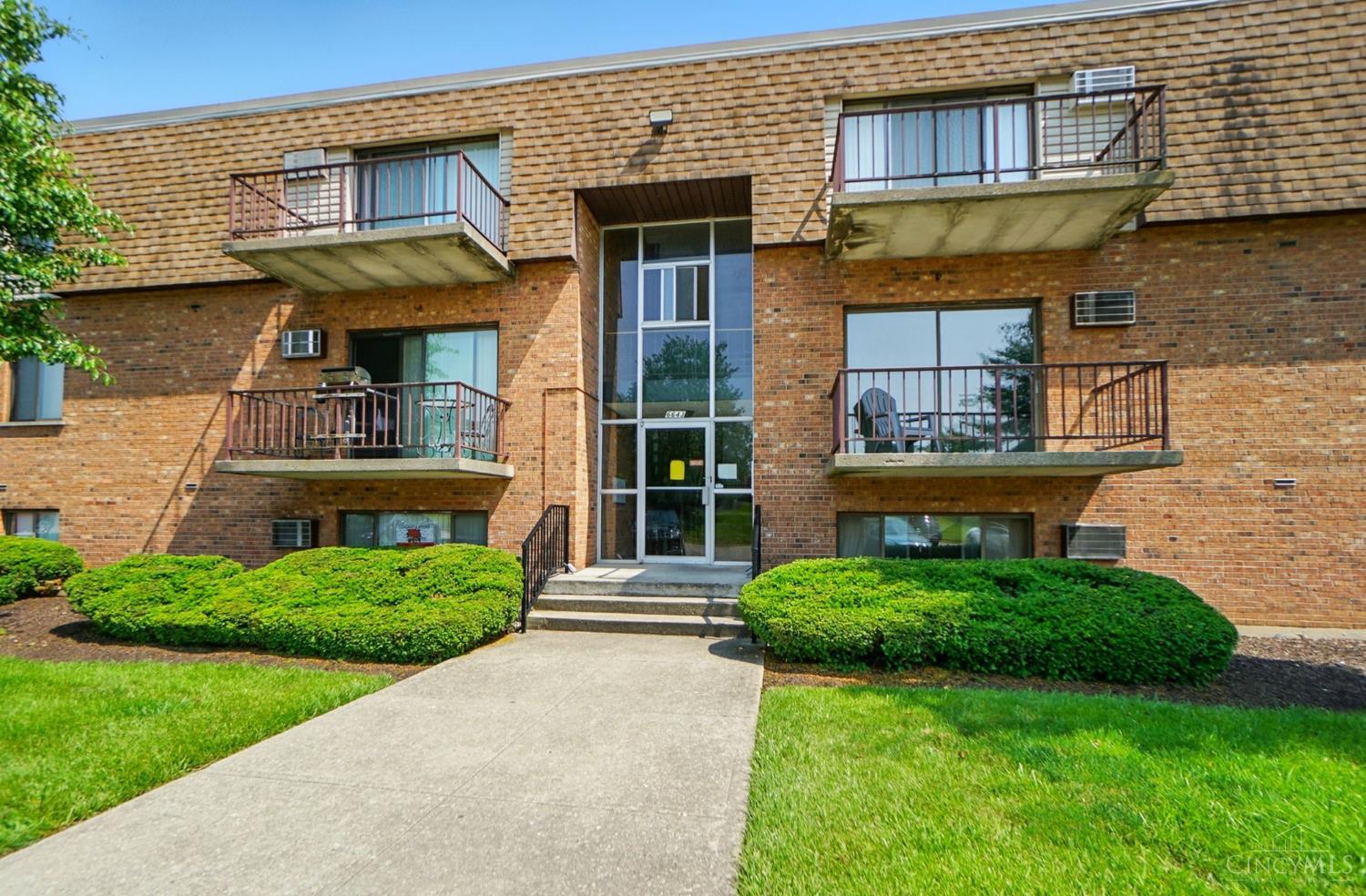 6643 Hearne Road, Unit 140 Cincinnati, OH 45248 - Photo 1 of 36 Gallery Image 1