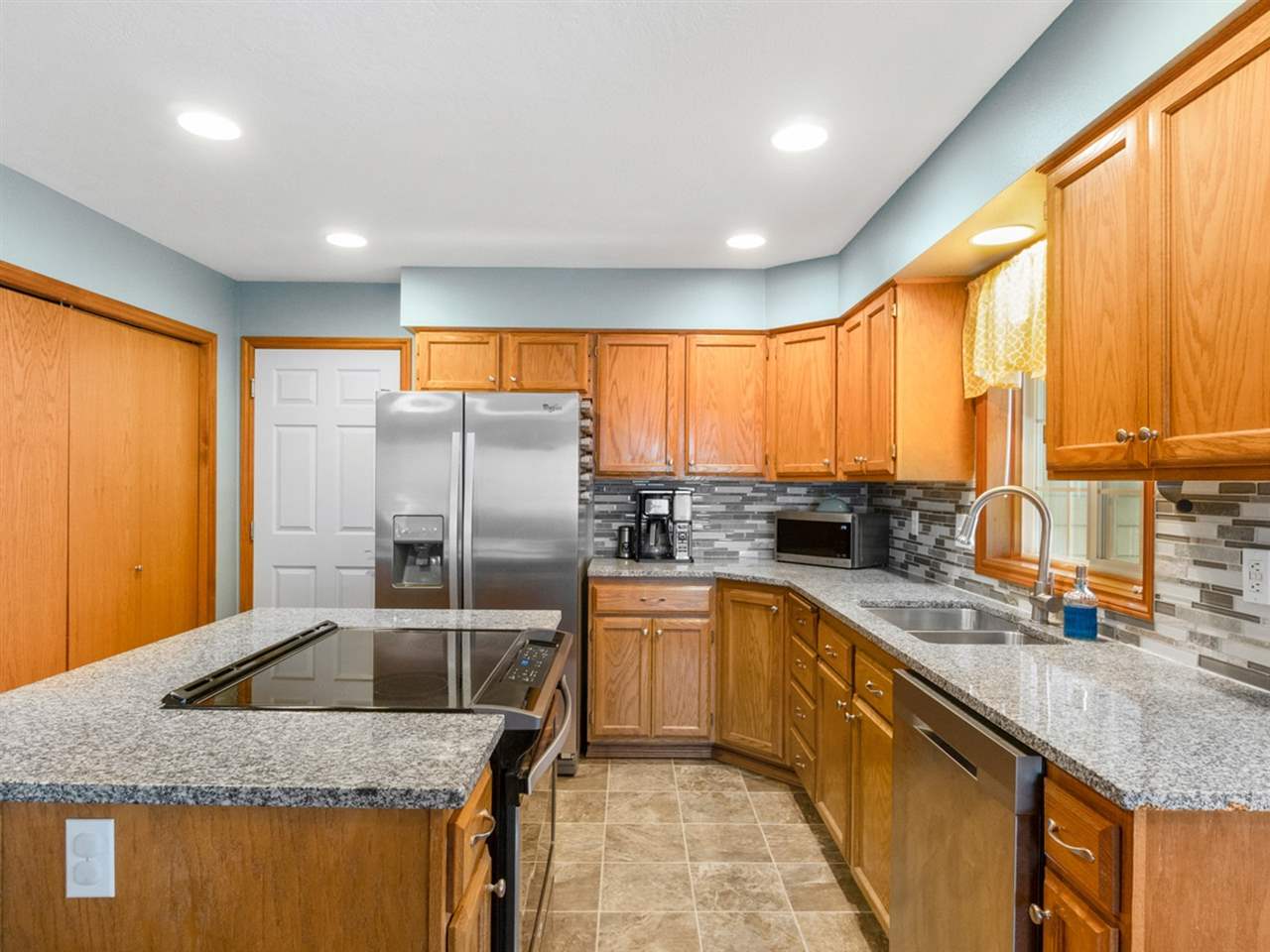 2123 South St Charles Road Spokane Valley, WA 99037 - Photo 5 of 20 Gallery Image 5