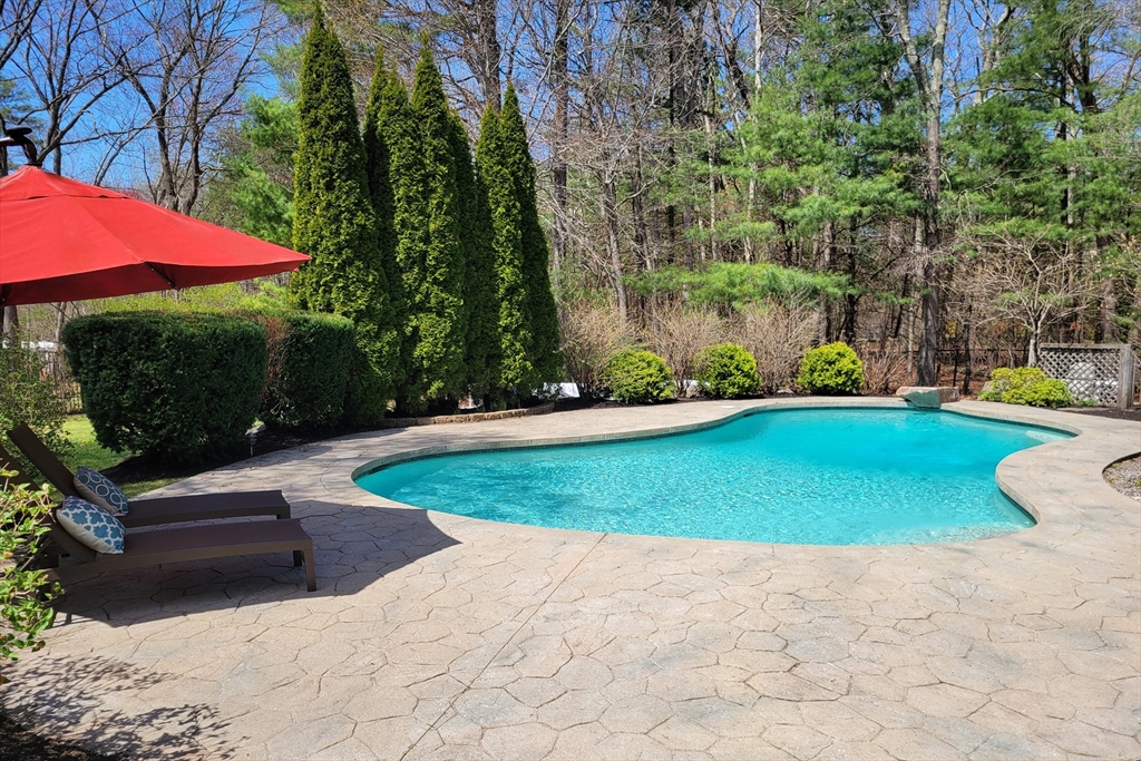 22 Baron Road Franklin, MA 02038 - Photo 3 of 40 Gallery Image 3