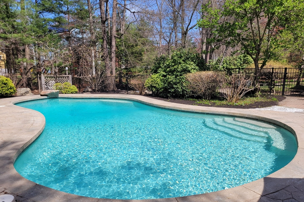 22 Baron Road Franklin, MA 02038 - Photo 32 of 40 Gallery Image 32