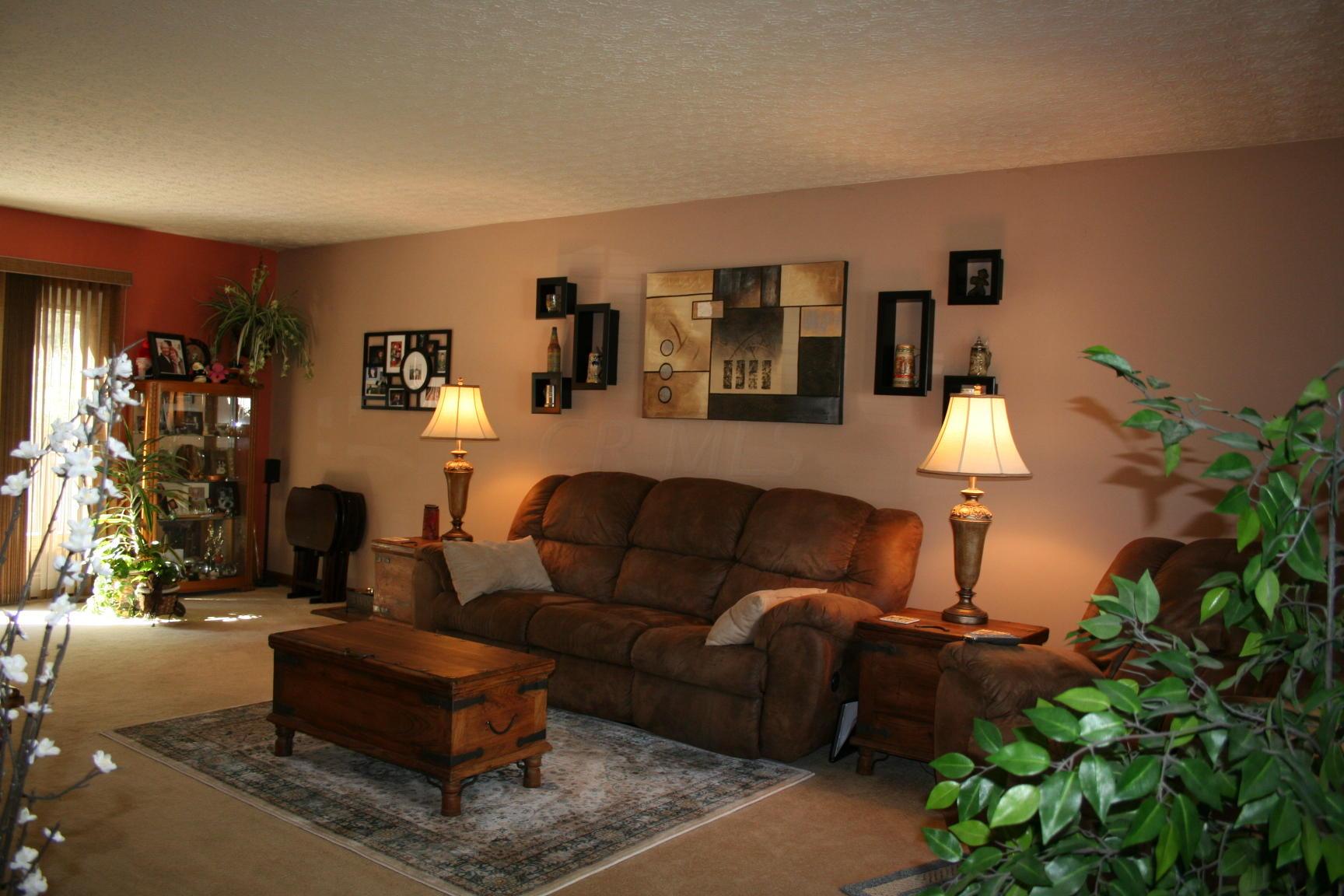 827 Rothrock Drive Galloway, OH 43119 - Photo 3 of 20