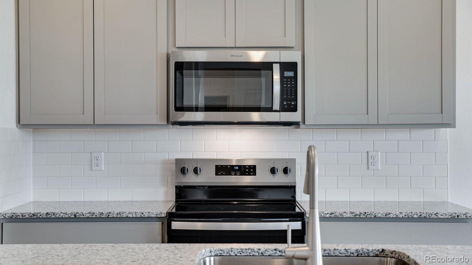 9855 Ceylon Court Commerce City, CO 80022 - Photo 14 of 50