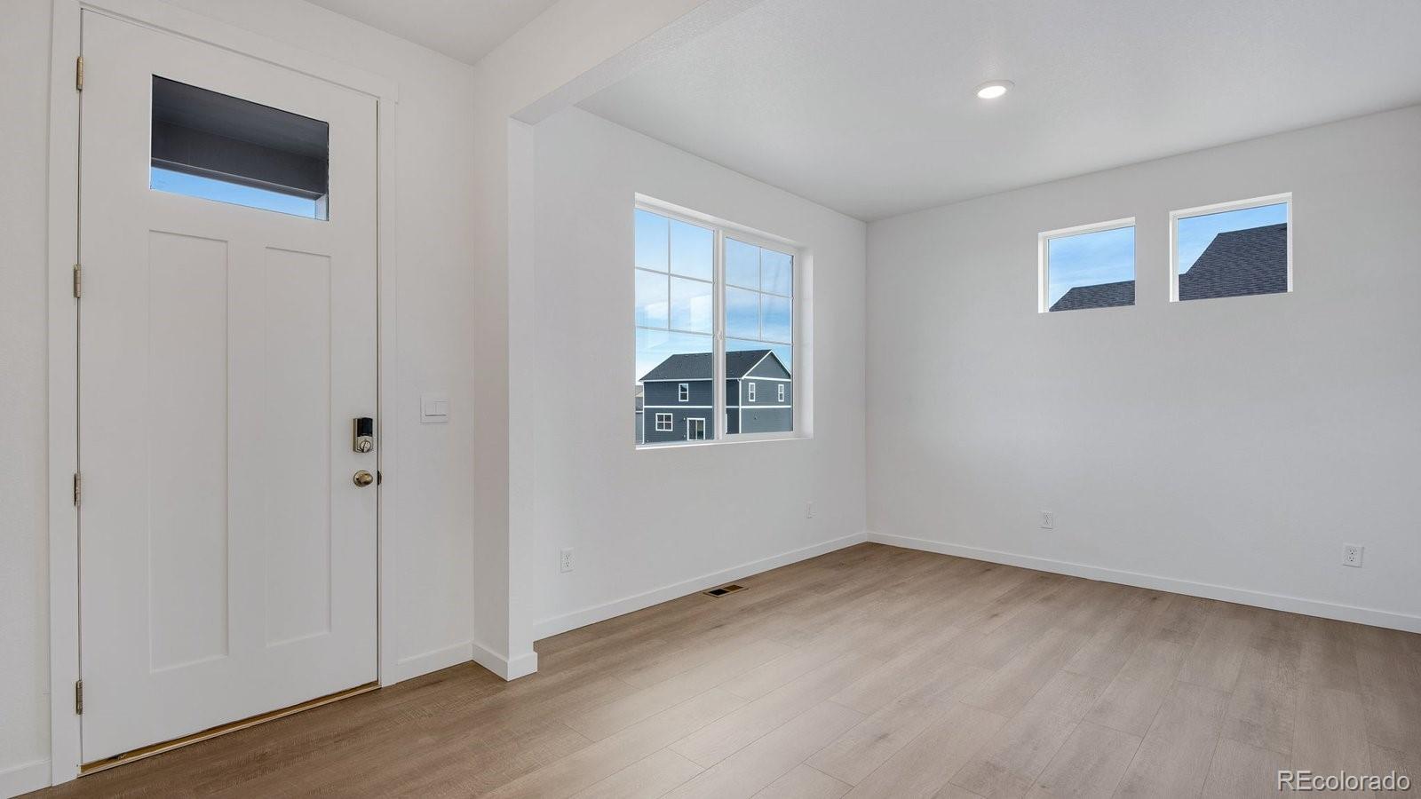 9855 Ceylon Court Commerce City, CO 80022 - Photo 2 of 50