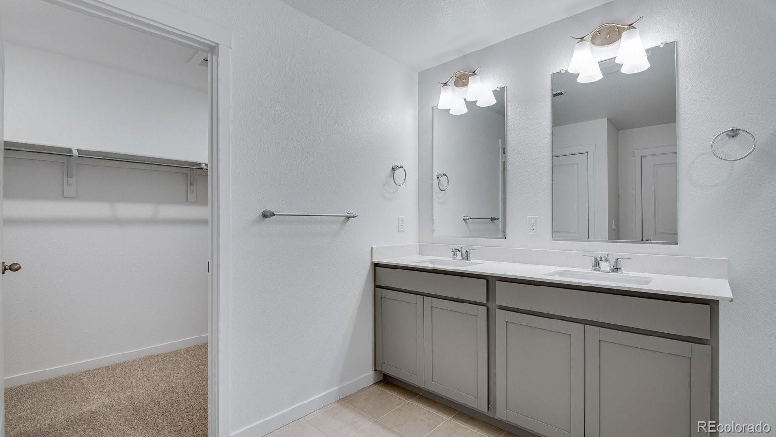 9855 Ceylon Court Commerce City, CO 80022 - Photo 33 of 50