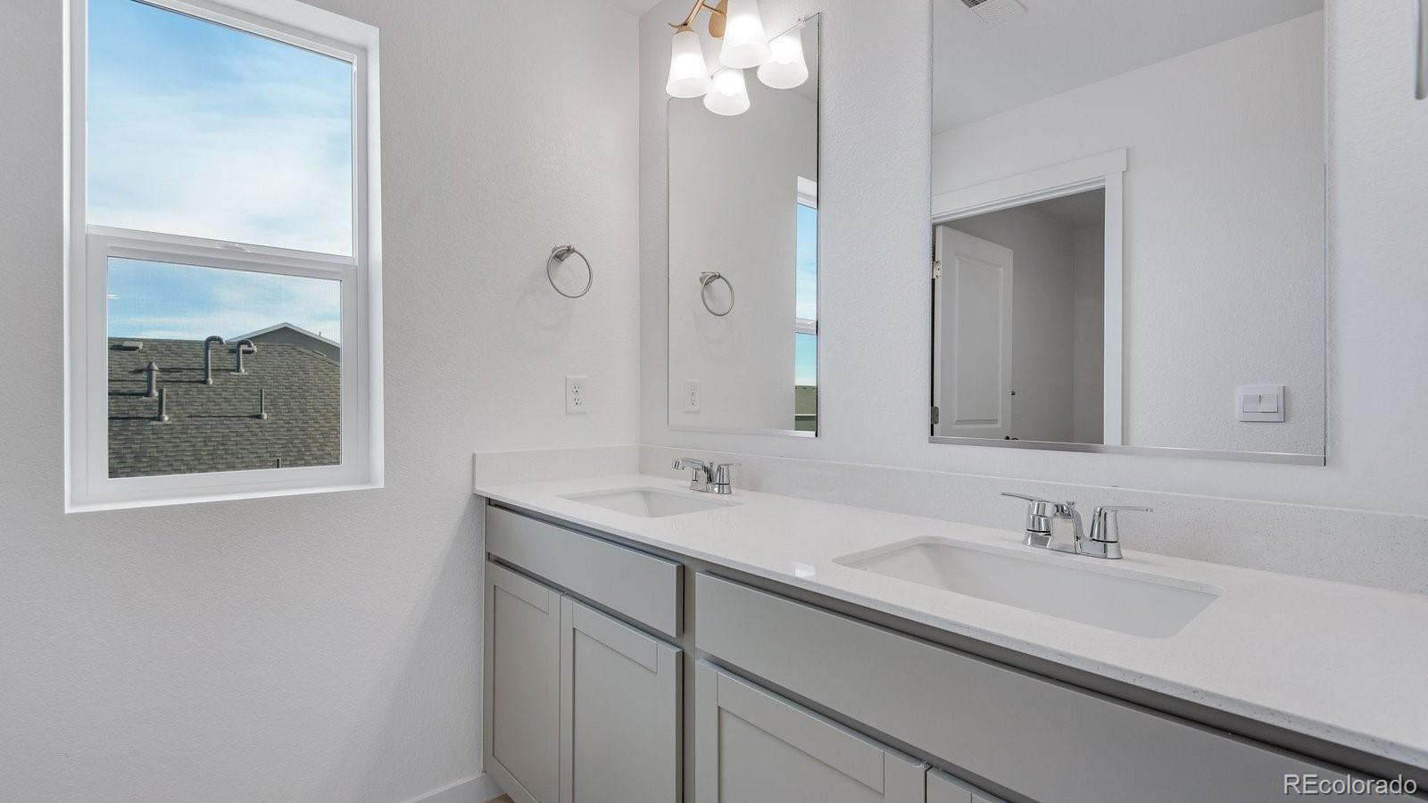 9855 Ceylon Court Commerce City, CO 80022 - Photo 40 of 50