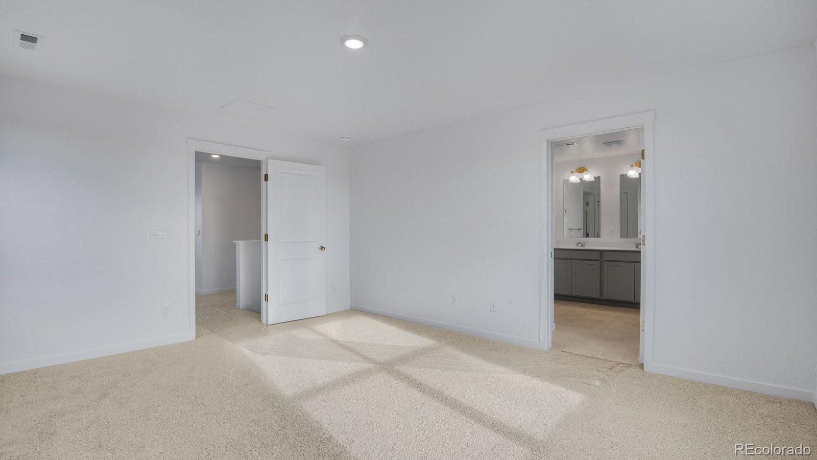 9855 Ceylon Court Commerce City, CO 80022 - Photo 47 of 50