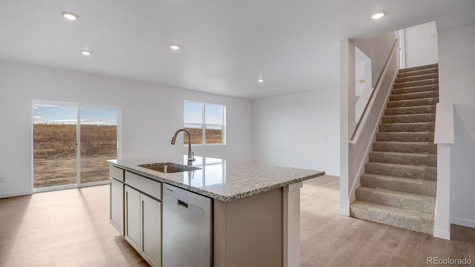 9855 Ceylon Court Commerce City, CO 80022 - Photo 9 of 50