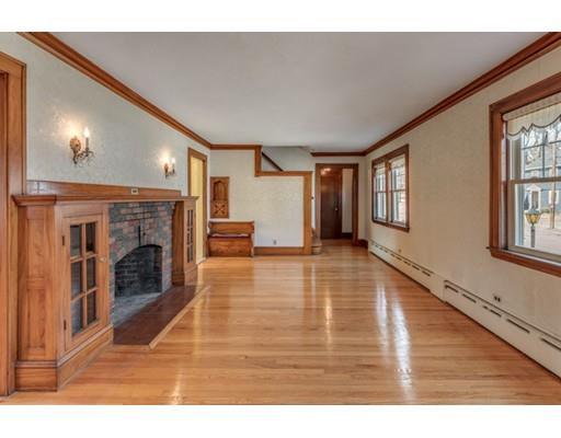 29 Lovell Road Melrose, MA 02176 - Photo 3 of 28 Gallery Image 3